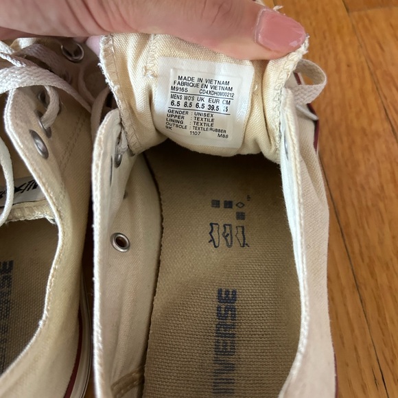 Converse sneakers - Picture 5 of 7